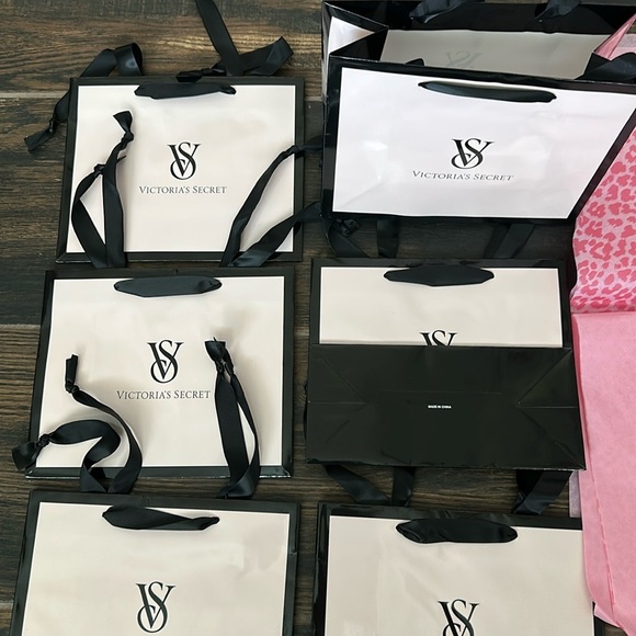 Victoria's Secret Shopping Bags with Wrapping Papers - Picture 2 of 5